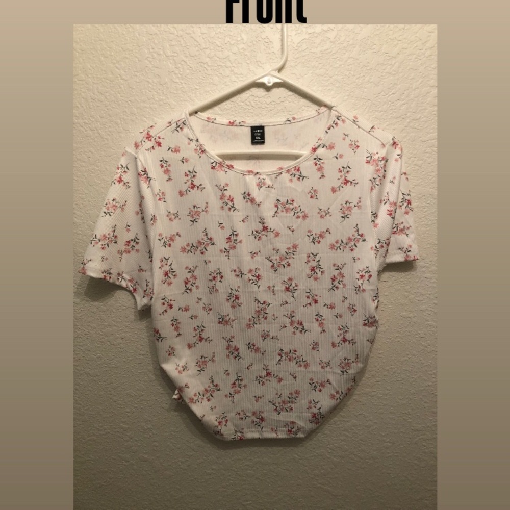 SHEIN Cream Boxy Relaxed T-Shirt BRAND NEW NEVER WORN